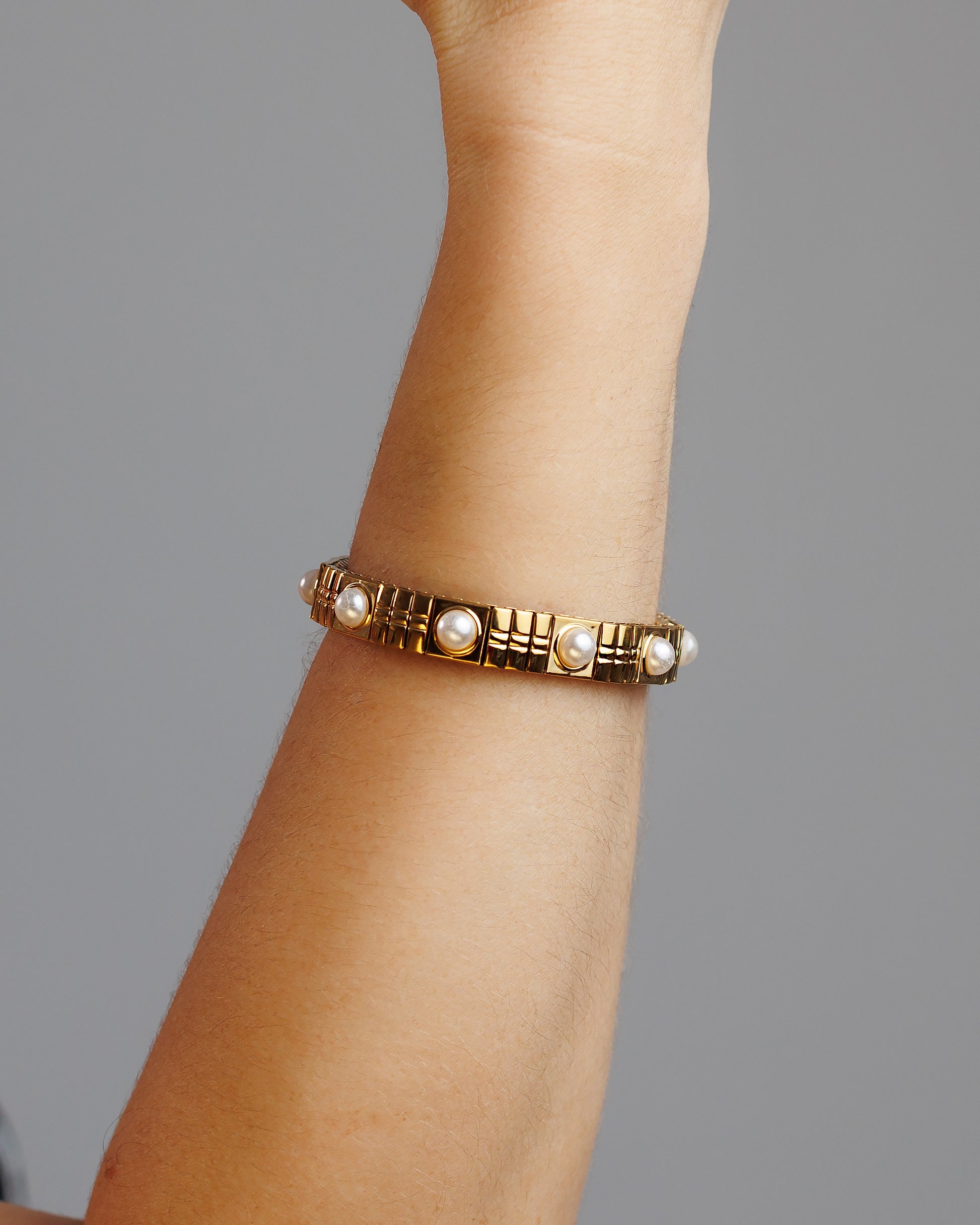 Pulsera elástica de perla ancha