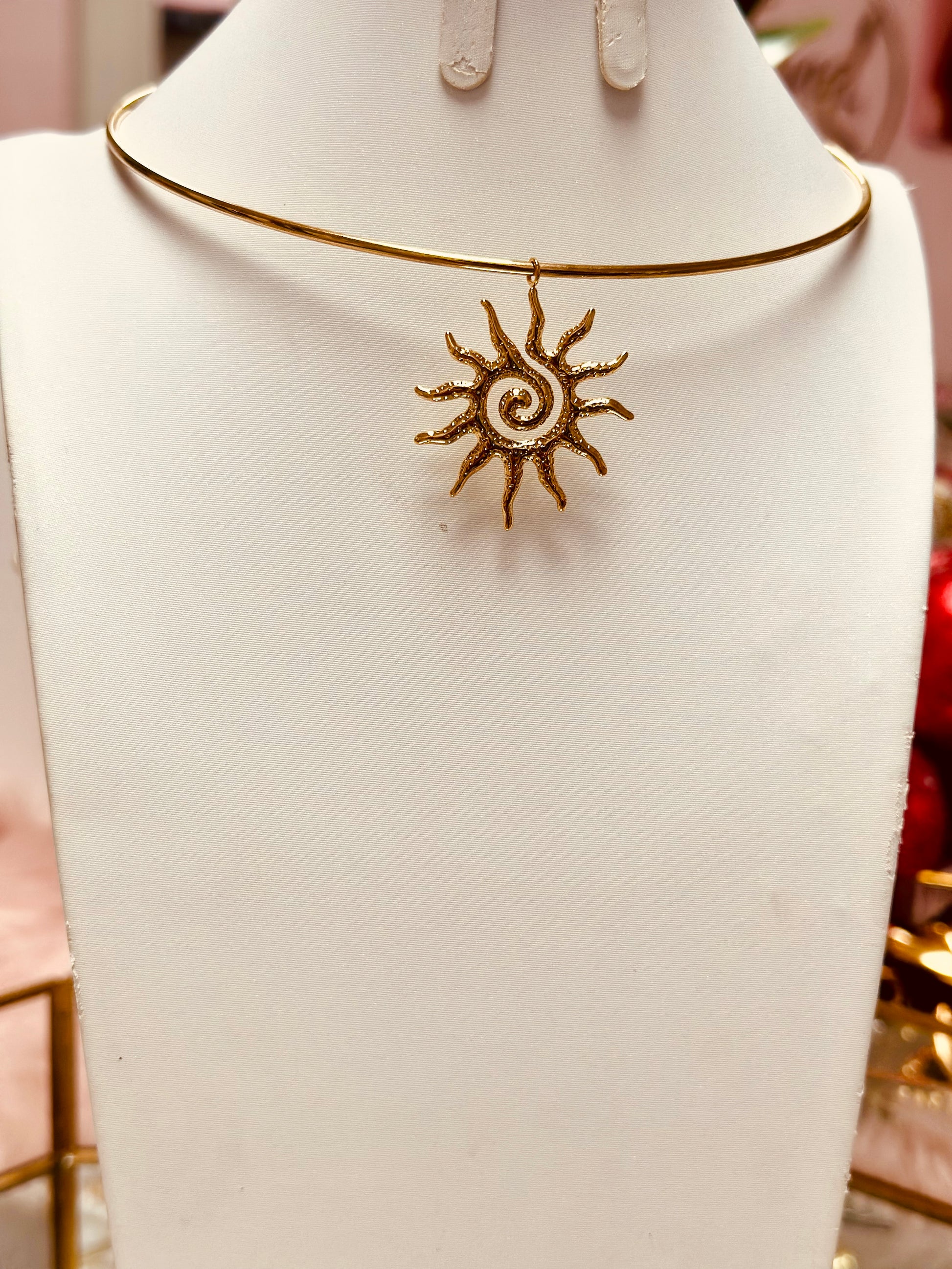 Collar choker de sol