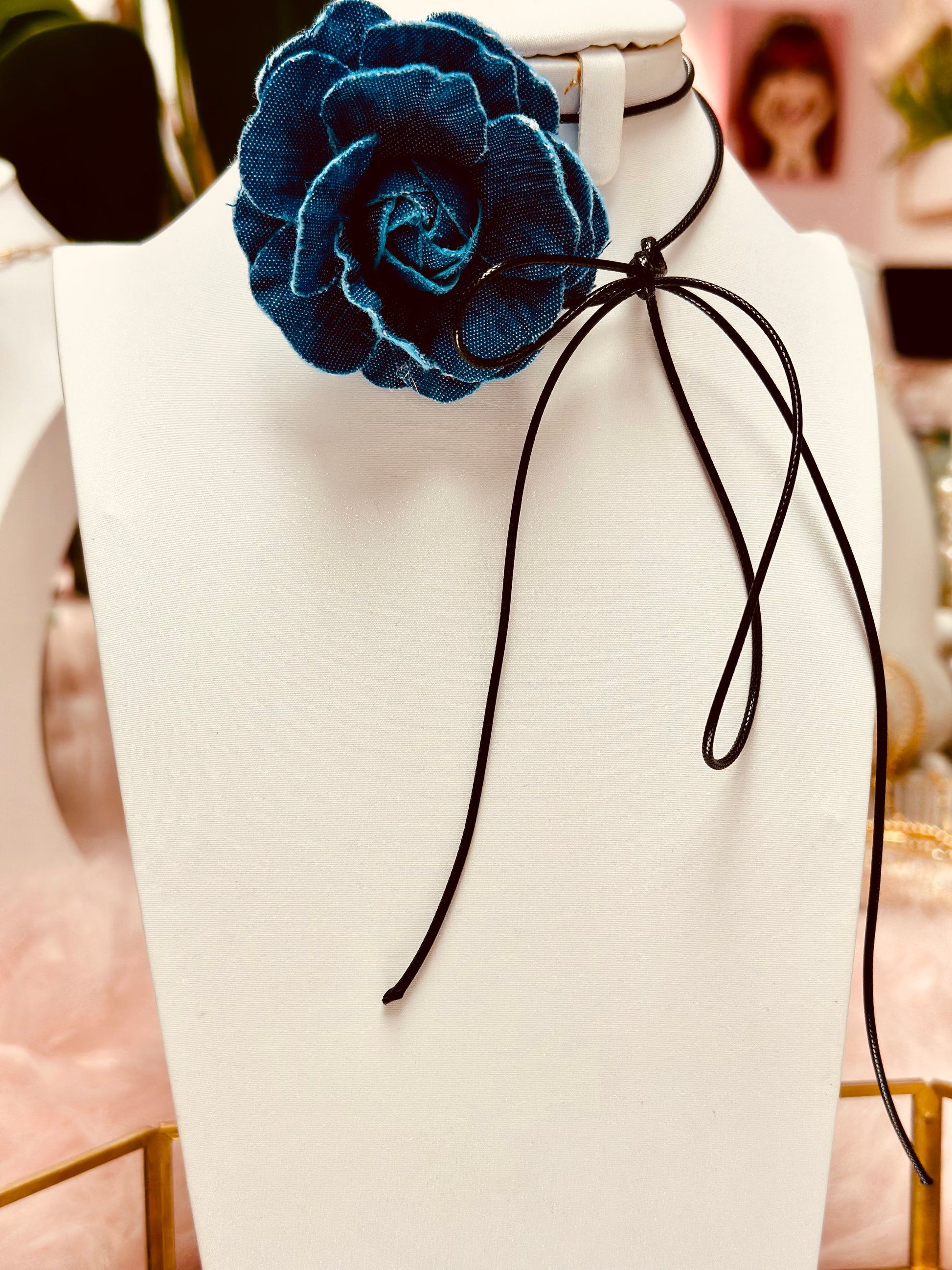 Choker de flor mahón