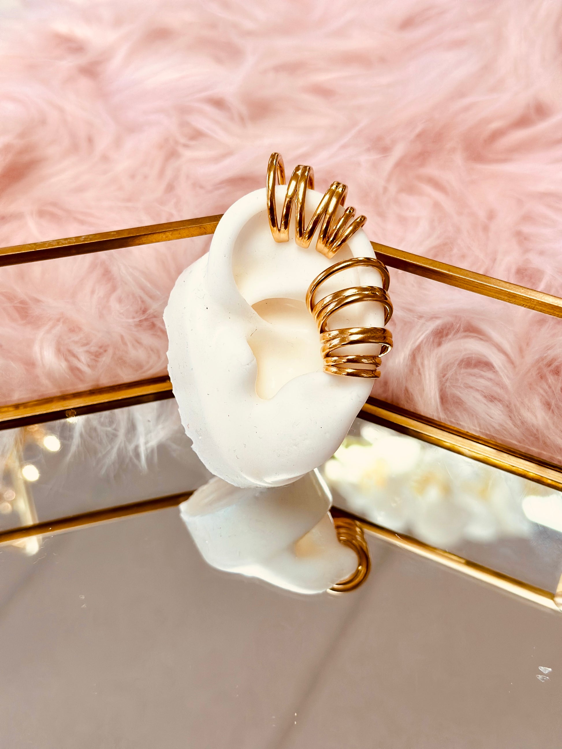 Ear cuffs remolino