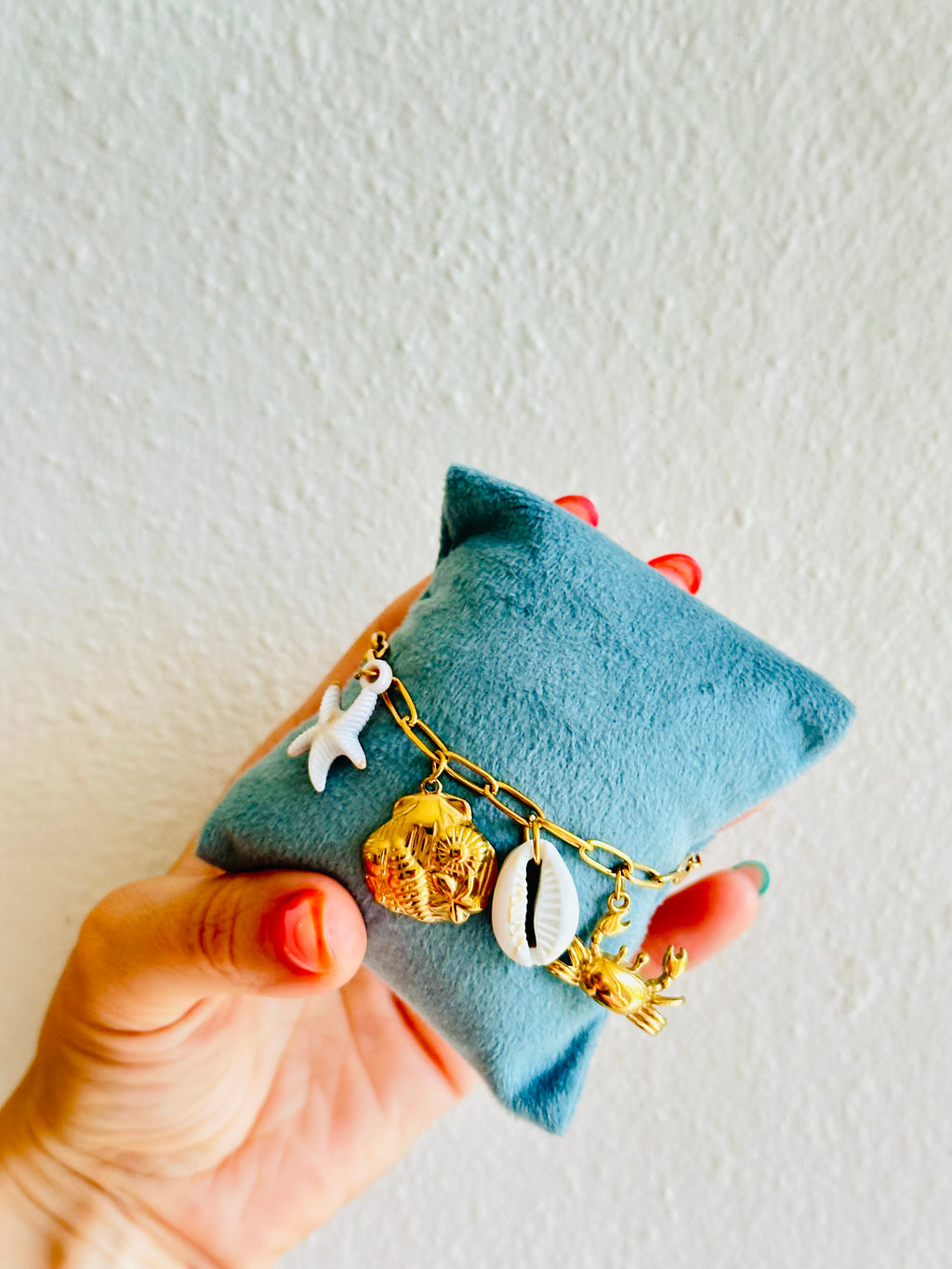 Pulsera de charms con eslabones, estrella de mar, pez, cangrejo y concha