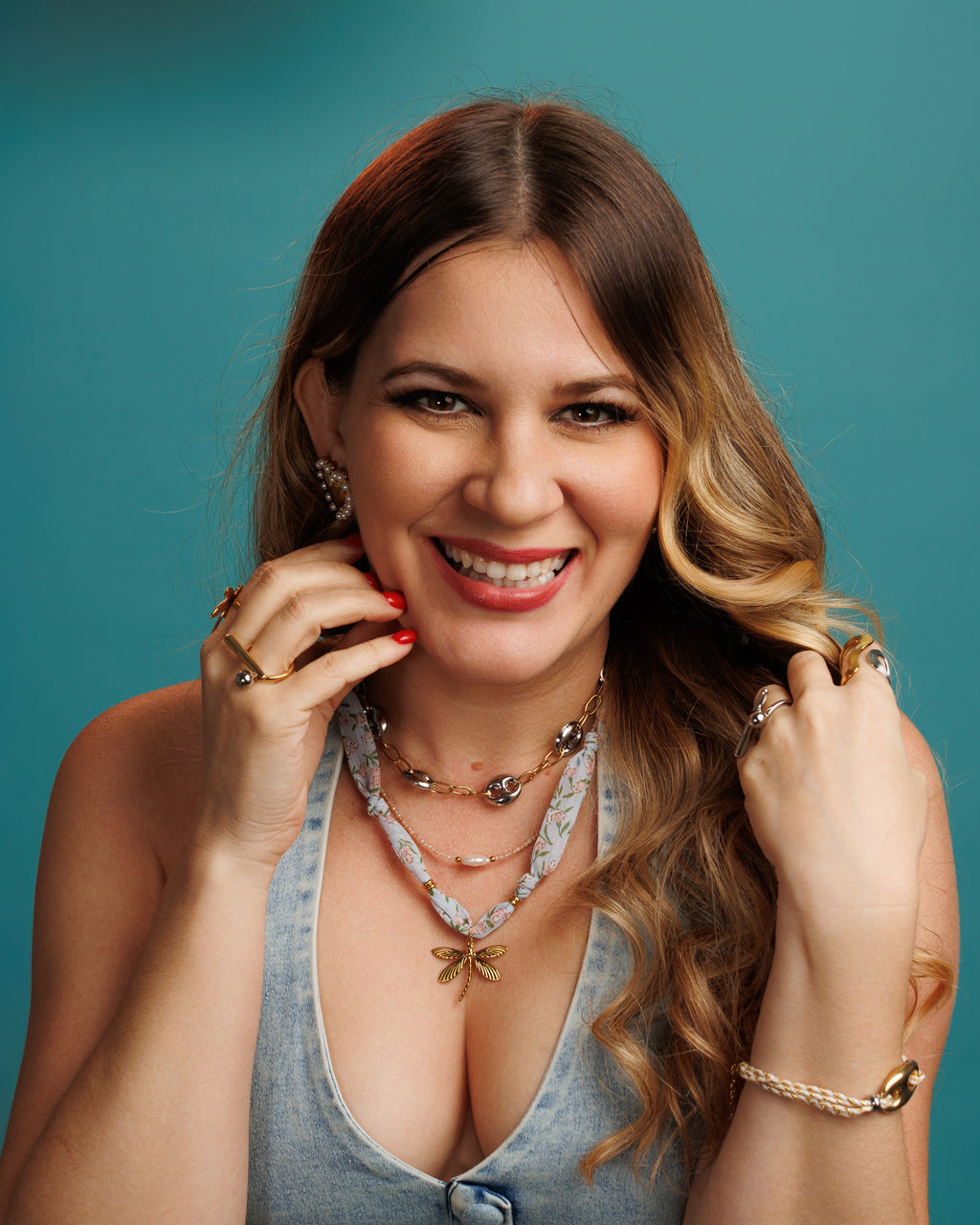 Anillo abstracto dorado y plata