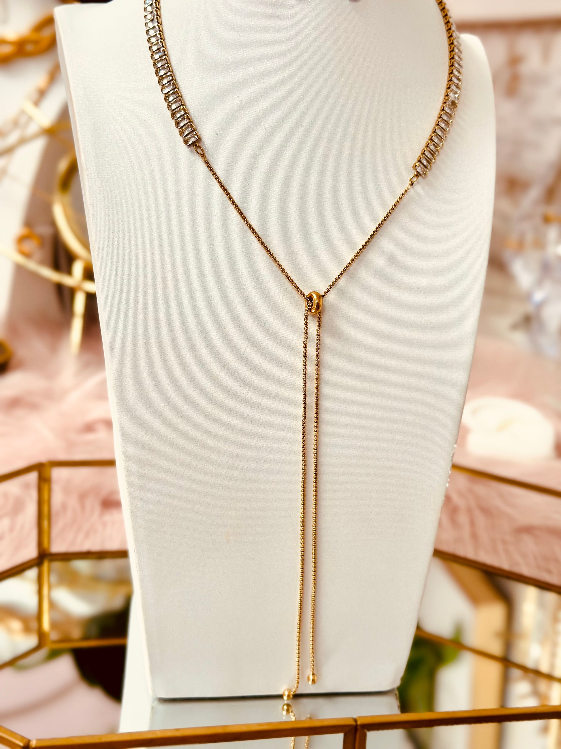 Choker versátil con piedras zirconias