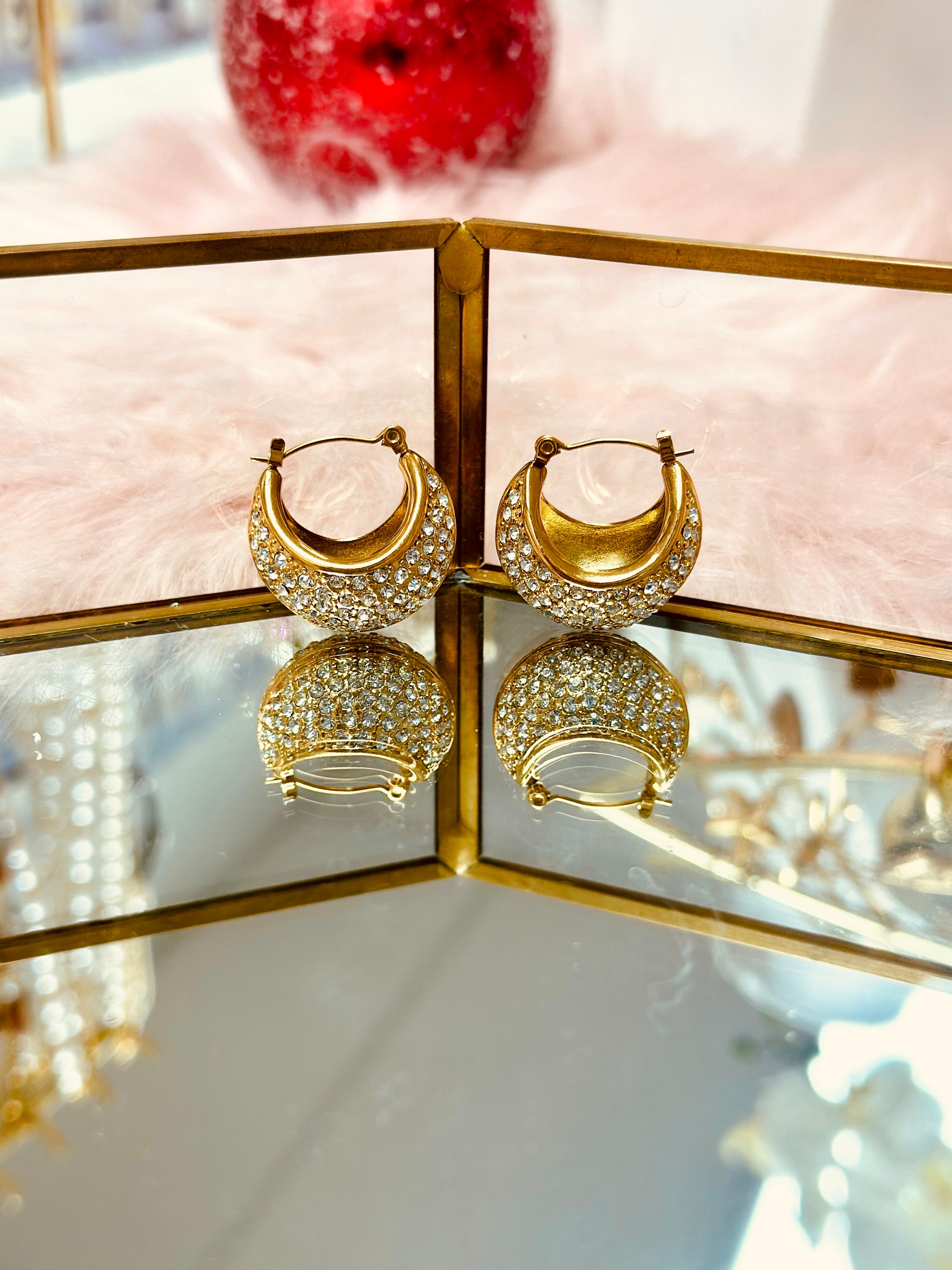 Hoops elegantes de piedras zirconias