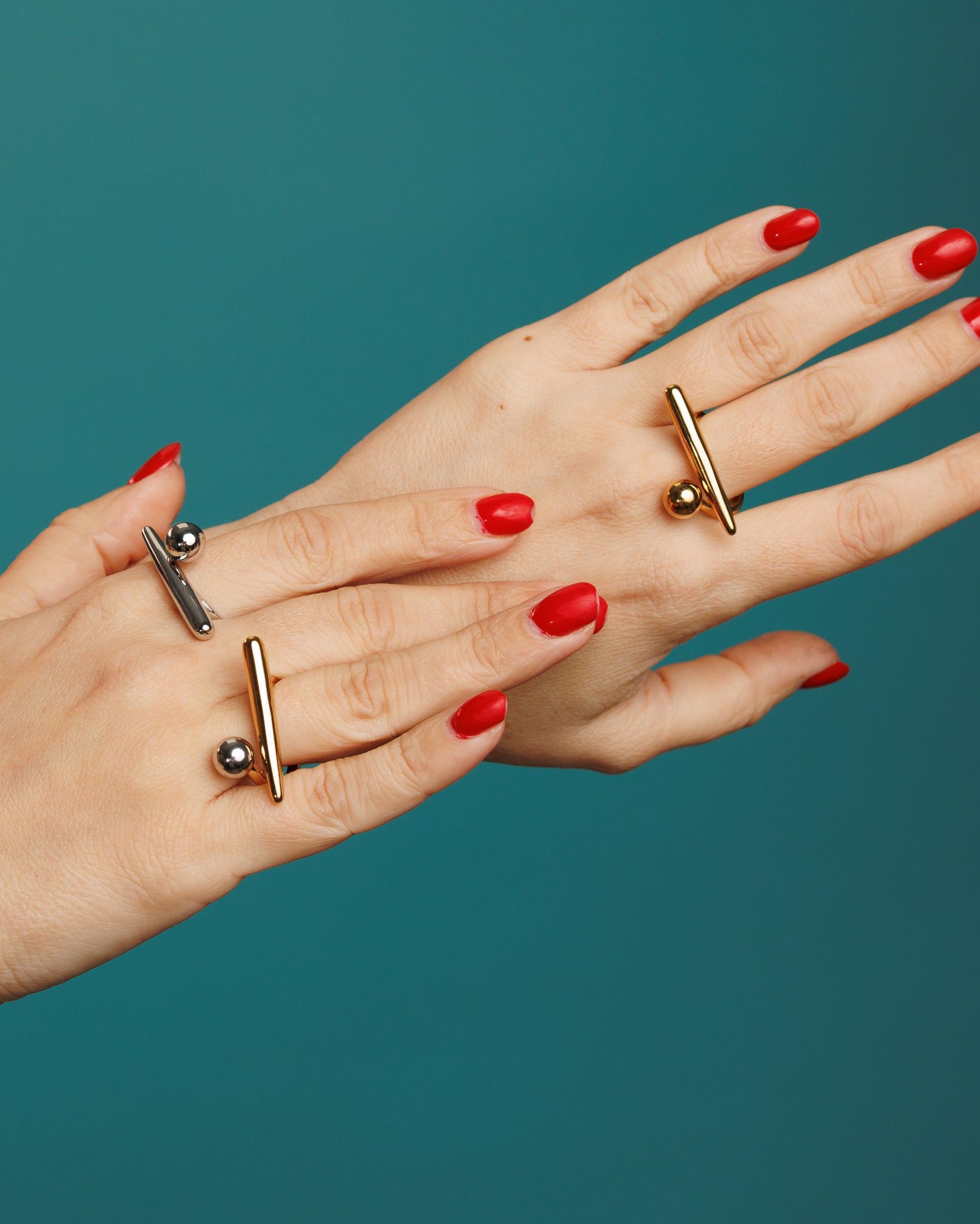 Anillo chunky con línea y círculo