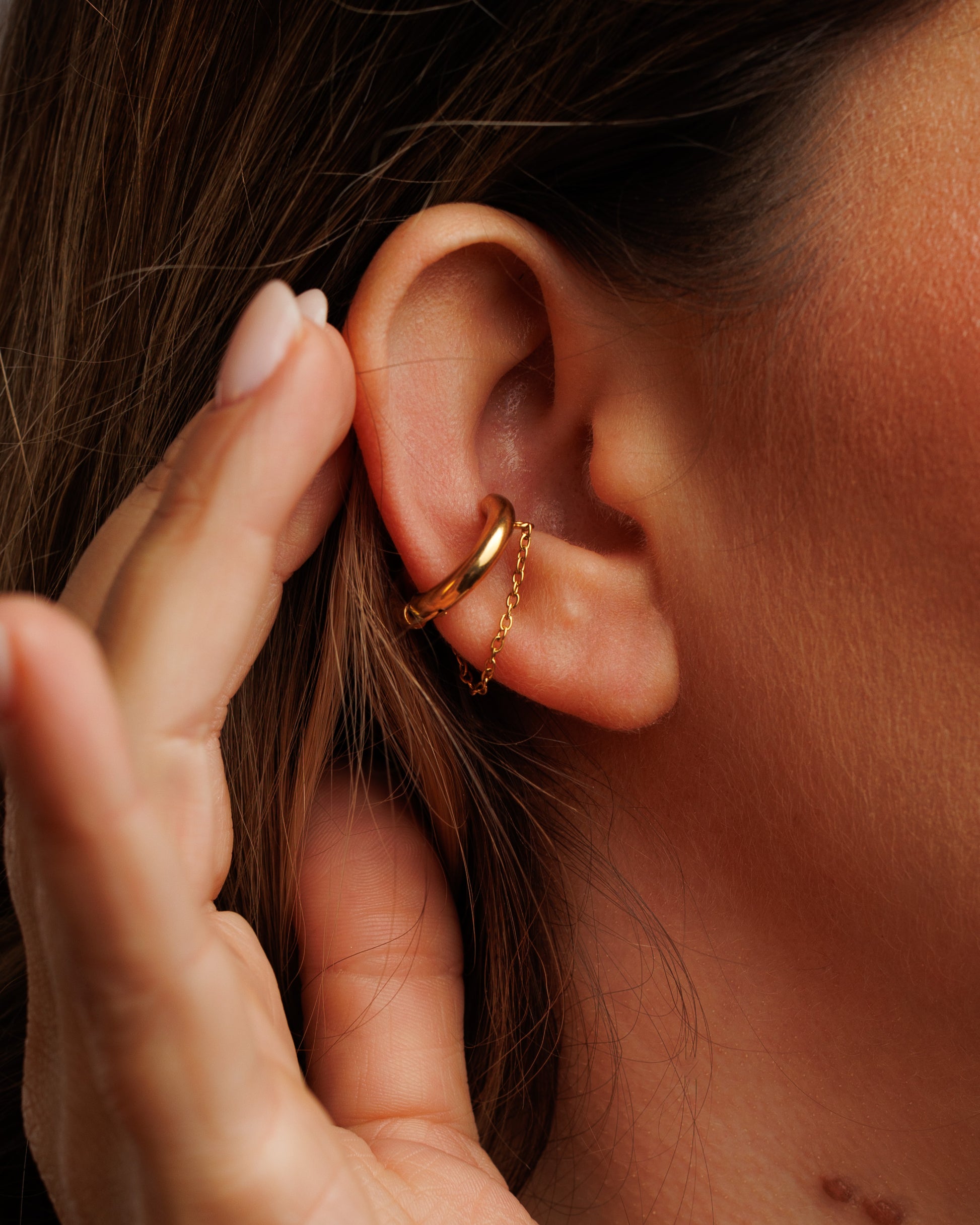 Ear cuff