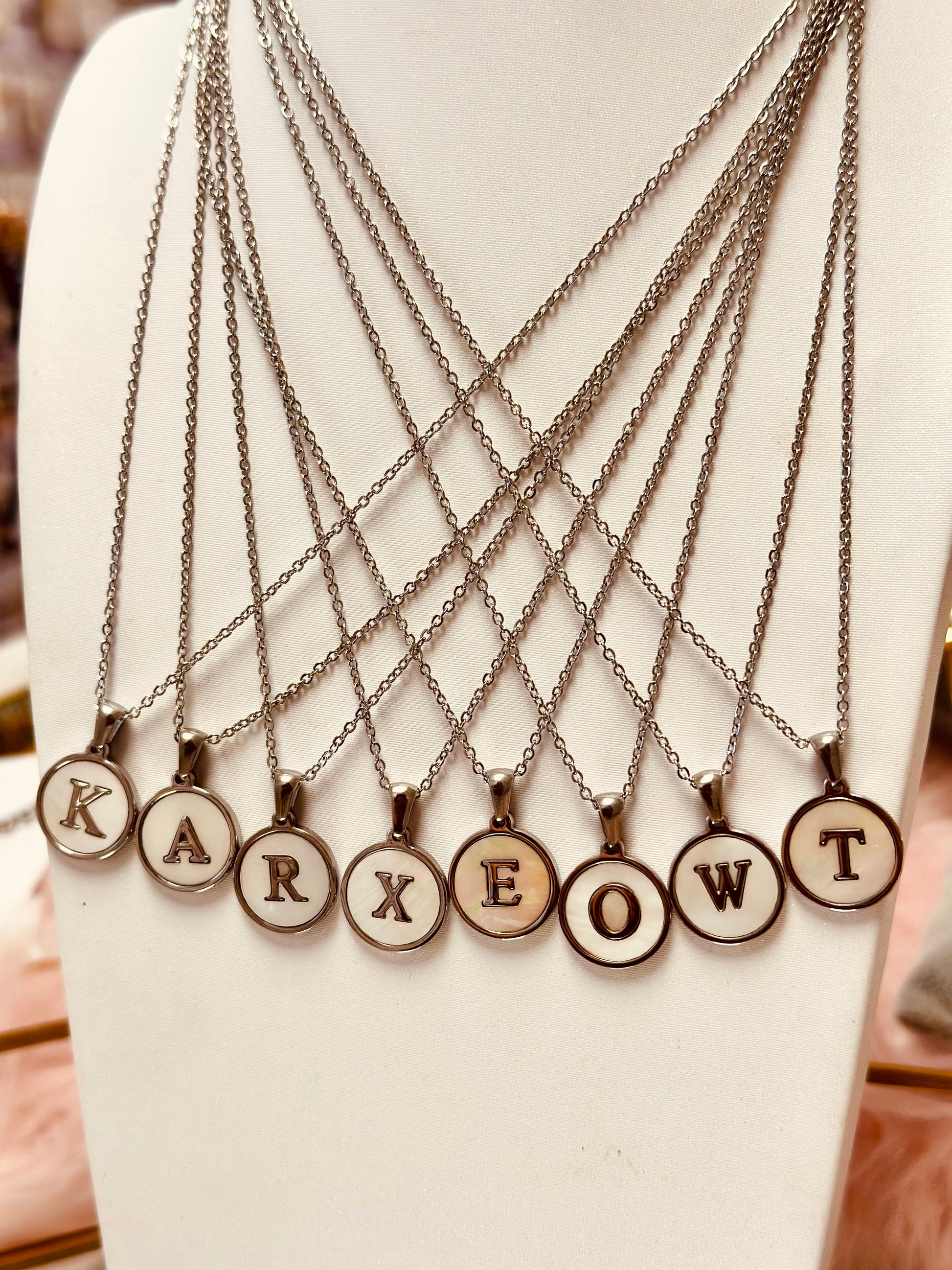 Collar de iniciales
