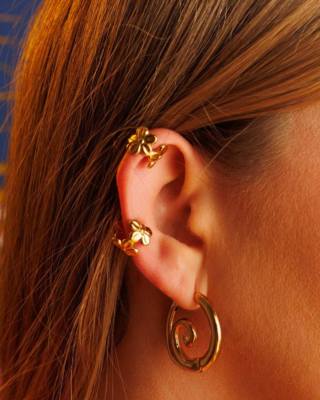 Ear cuff de flor