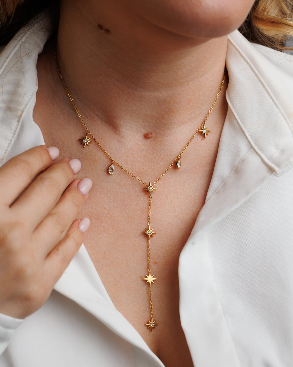 Collar en Y con estrellas y gotas