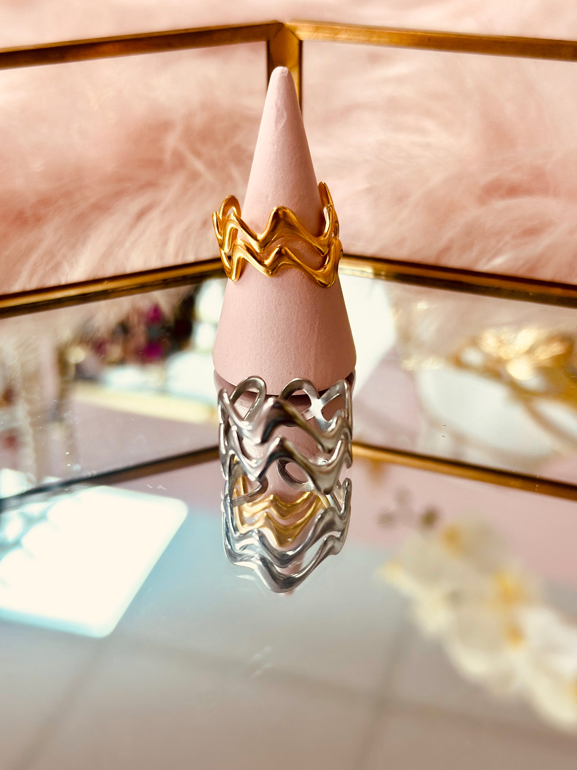 Anillo doble abstracto