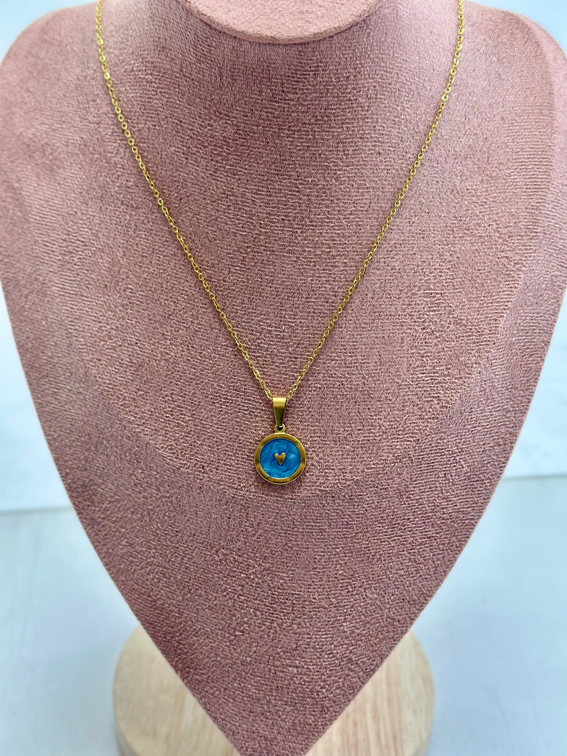 Collar corazón azul