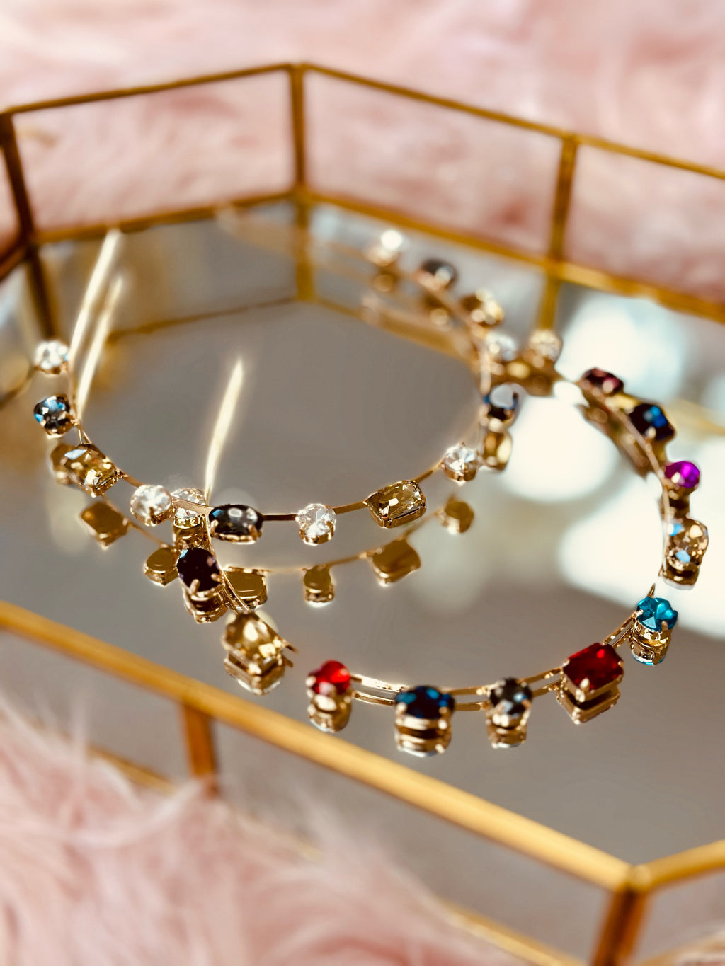 Diadema de rhinestones en forma de corona