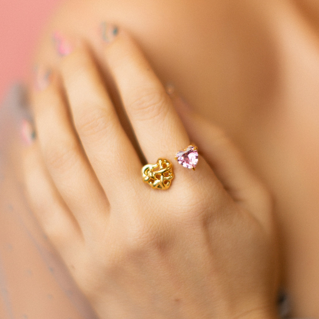 Sortija de corazón con zirconia rosada