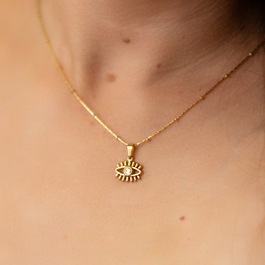 Collar de ojo con zirconia